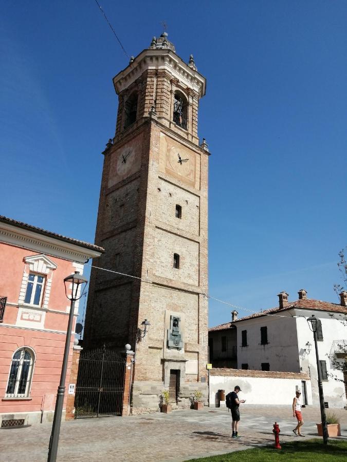 Holiday House Antica Dimora Soggiorni In Langa Centro Storico Ла Морра Экстерьер фото